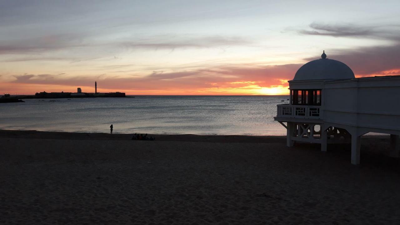 El Rincon Del Tio De La Tiza Apartment Cadiz Bagian luar foto