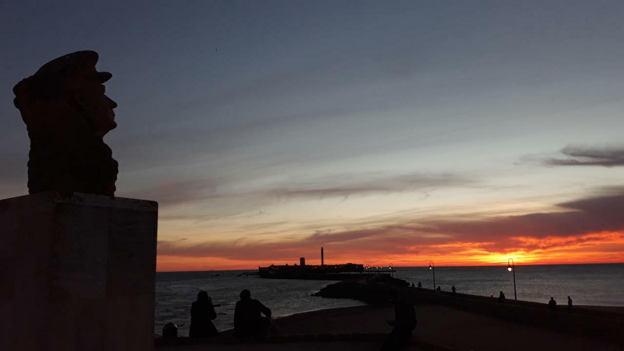 El Rincon Del Tio De La Tiza Apartment Cadiz Bagian luar foto